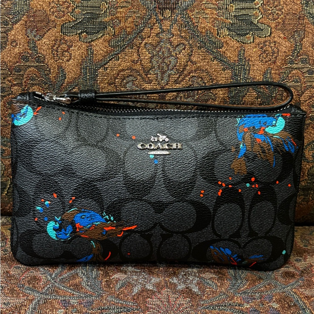 FINALPRICE🔥Coach Black Wristlet with Colorful Rooster Design #8x5